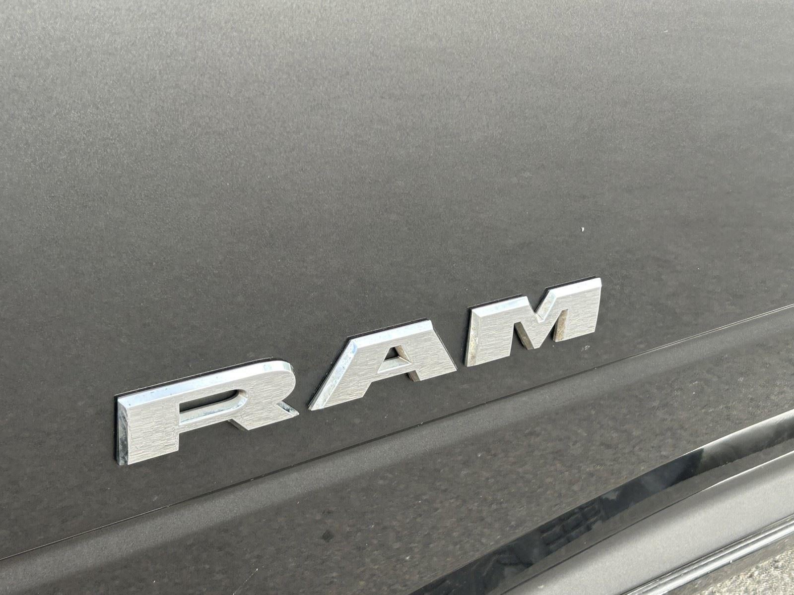 2022 RAM 3500 Chassis Cab SLT