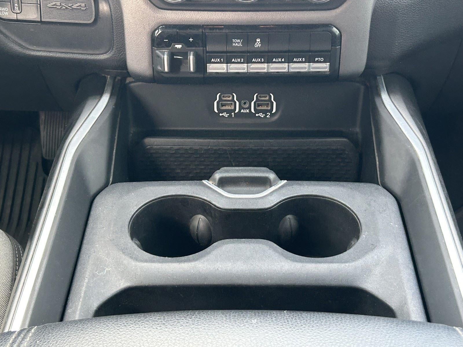 2022 RAM 3500 Chassis Cab SLT