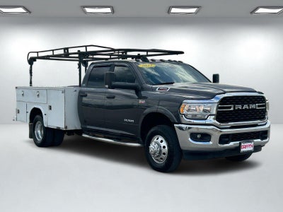 2022 RAM 3500 Chassis Cab SLT