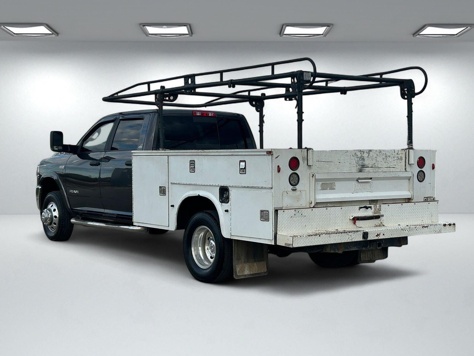 2022 RAM 3500 Chassis Cab SLT