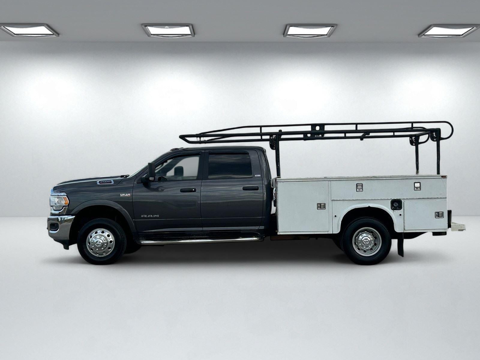 2022 RAM 3500 Chassis Cab SLT