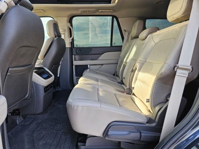 2022 Lincoln Navigator Standard