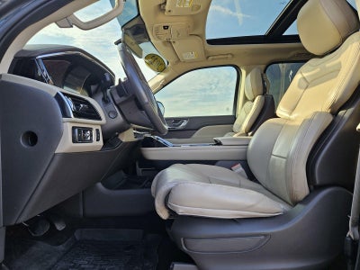 2022 Lincoln Navigator Standard