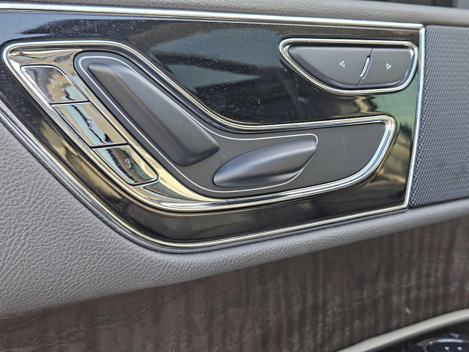 2022 Lincoln Navigator Standard