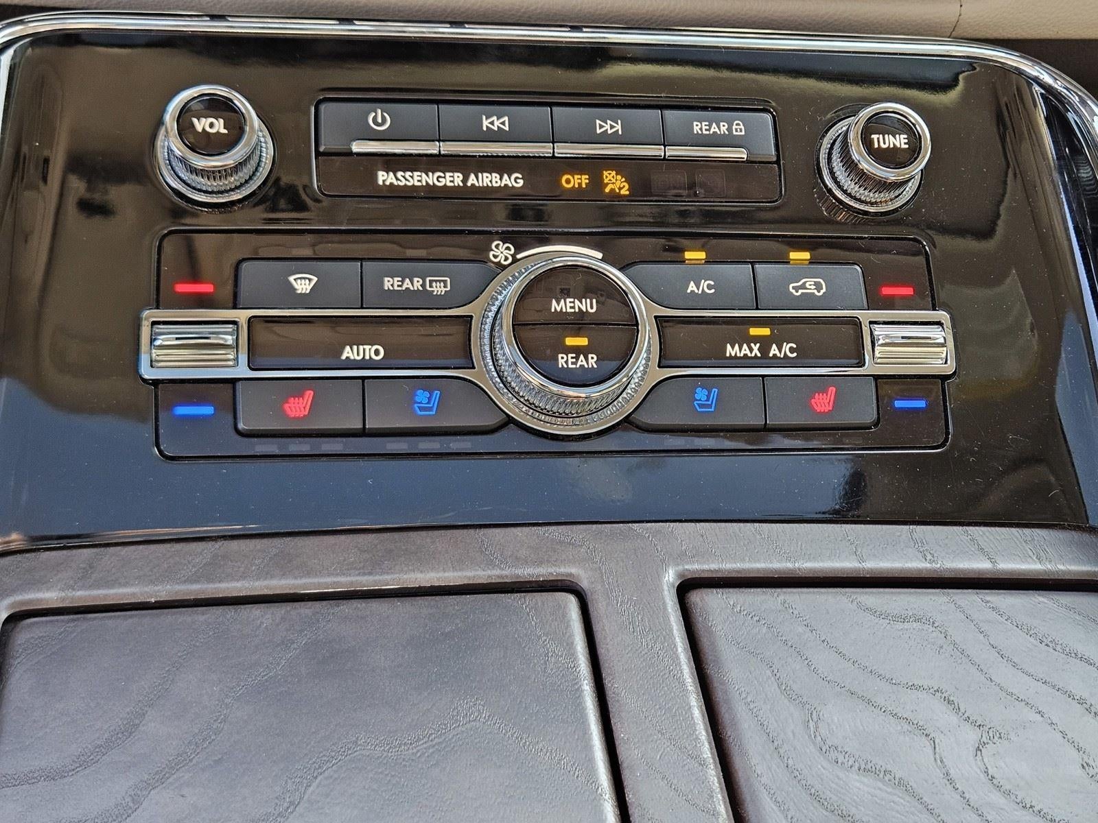 2022 Lincoln Navigator Standard