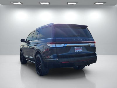 2022 Lincoln Navigator Standard