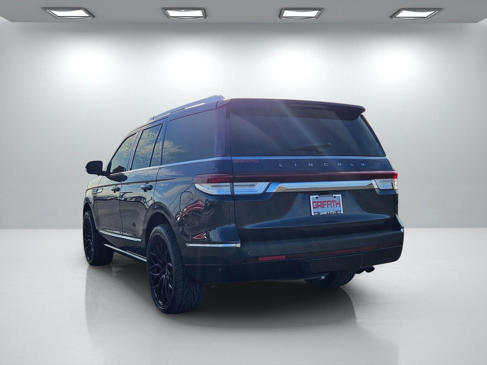 2022 Lincoln Navigator Standard