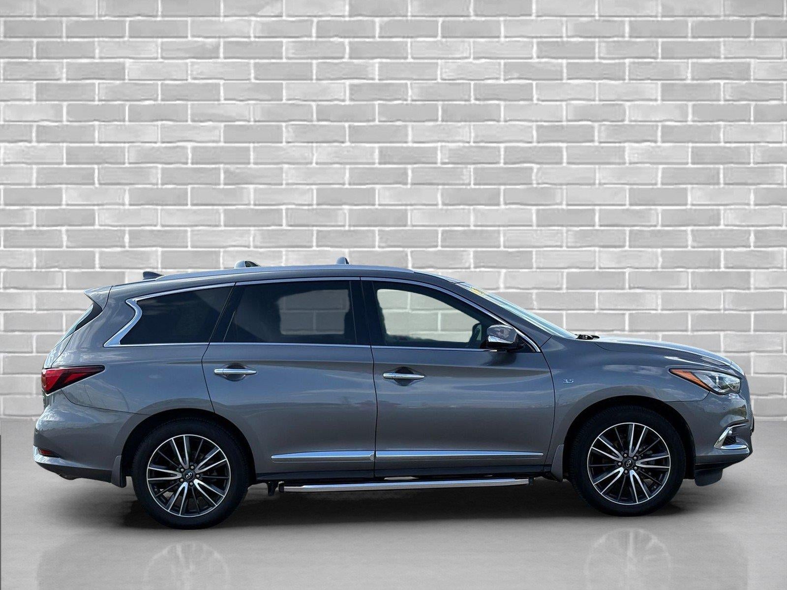2018 INFINITI QX60 FWD