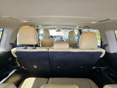 2017 Toyota Highlander LE