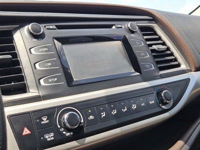 2017 Toyota Highlander LE
