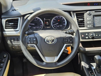 2017 Toyota Highlander LE