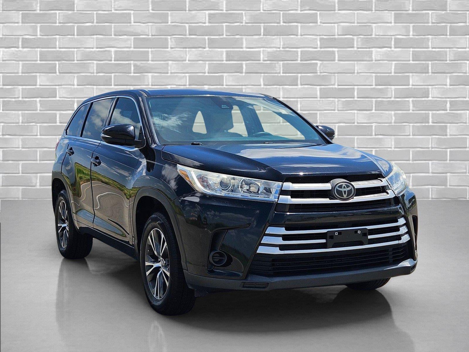 2017 Toyota Highlander LE