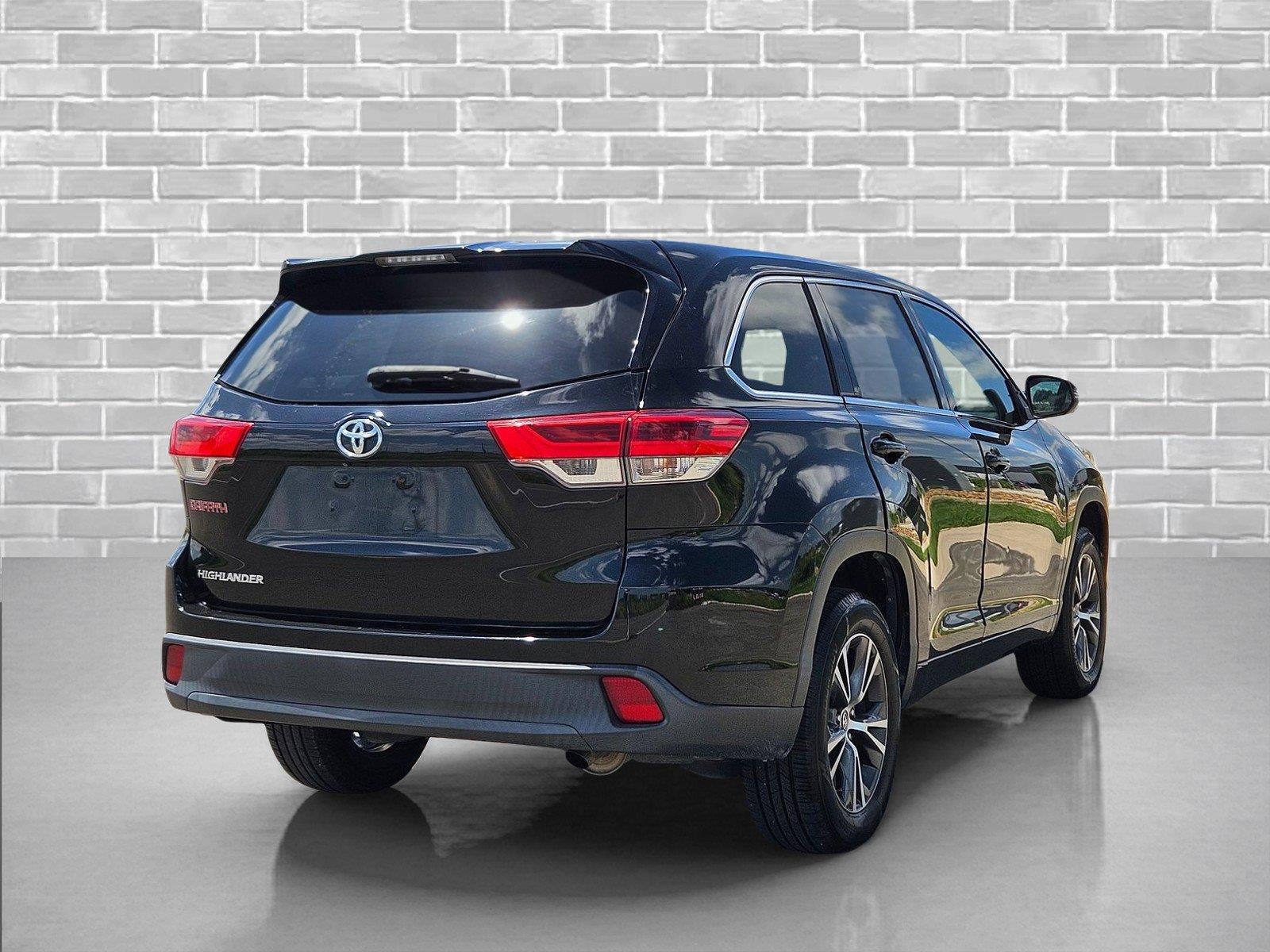 2017 Toyota Highlander LE