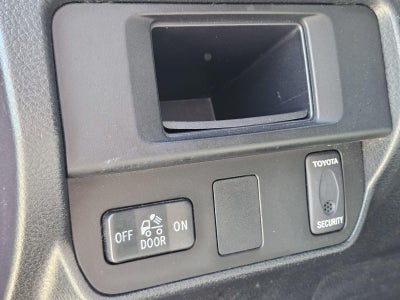 2016 Toyota Tacoma SR