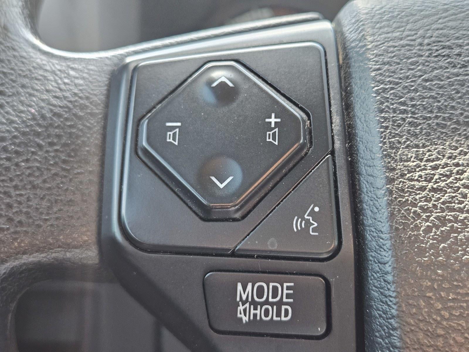 2016 Toyota Tacoma SR