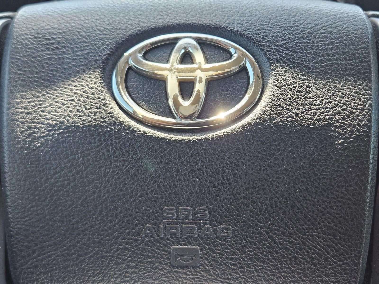 2016 Toyota Tacoma SR