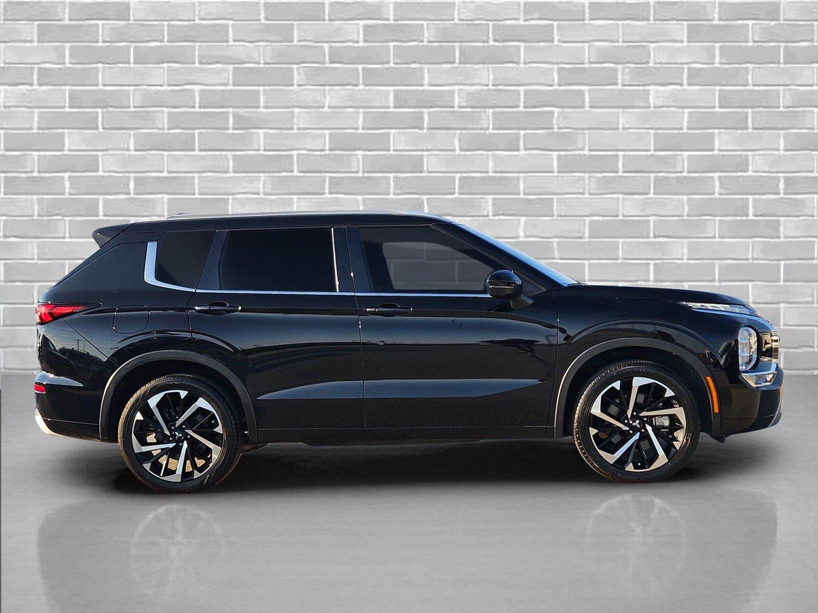 2023 Mitsubishi Outlander SEL