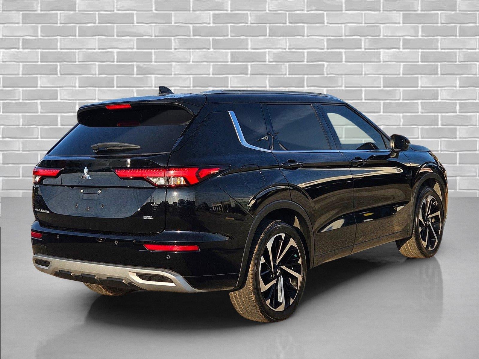 2023 Mitsubishi Outlander SEL