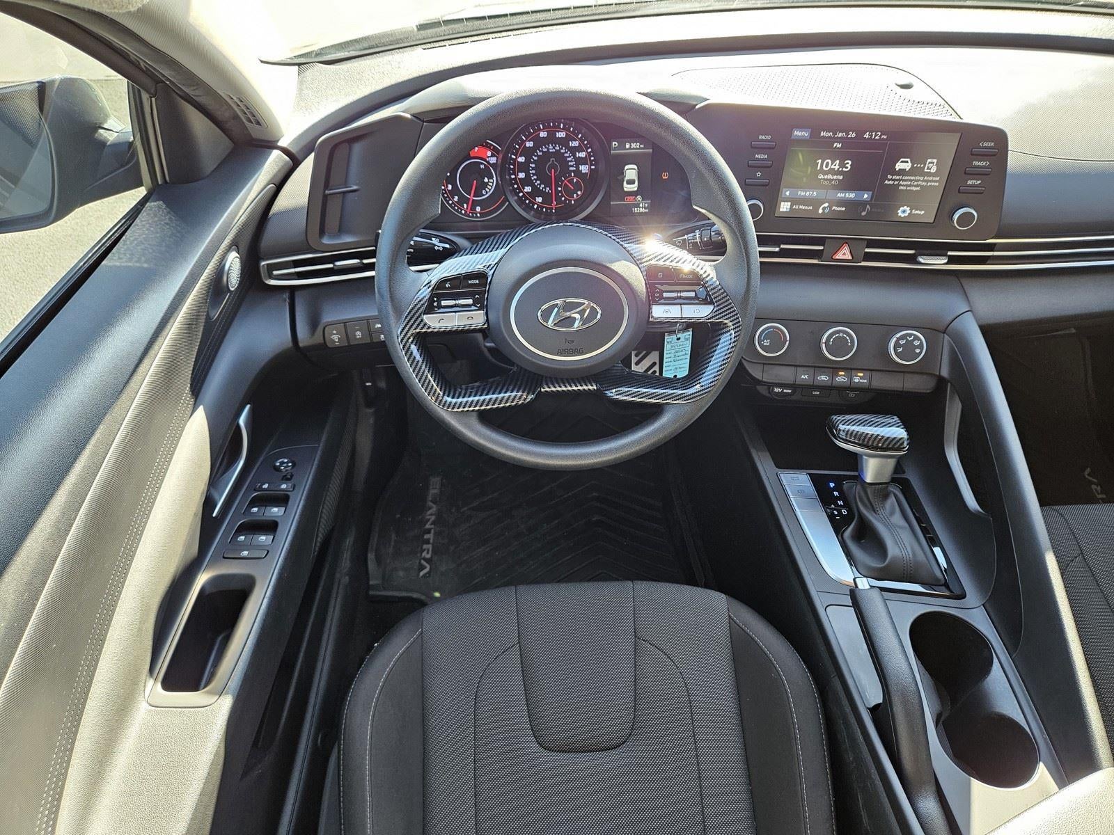 2023 Hyundai Elantra SE