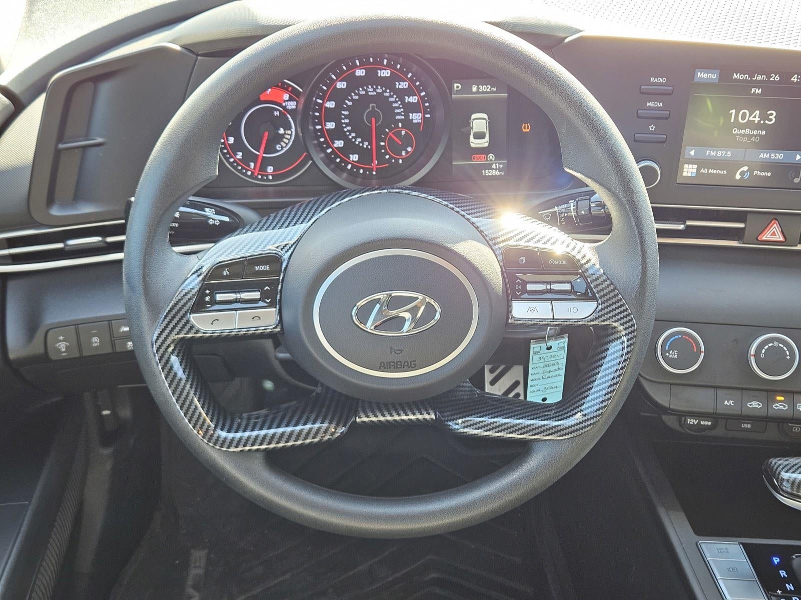 2023 Hyundai Elantra SE