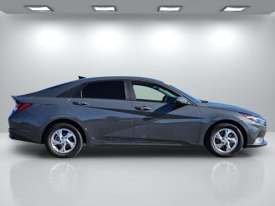 2023 Hyundai Elantra SE