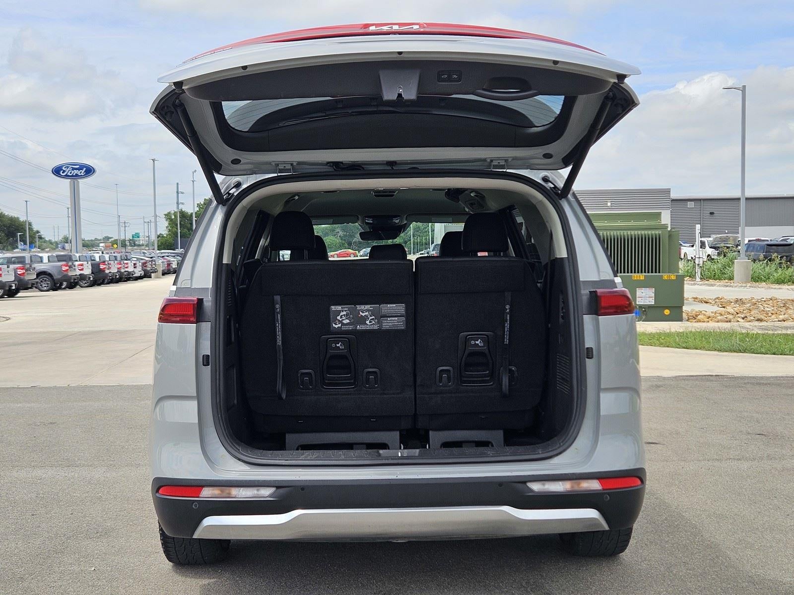 2022 Kia Carnival SX