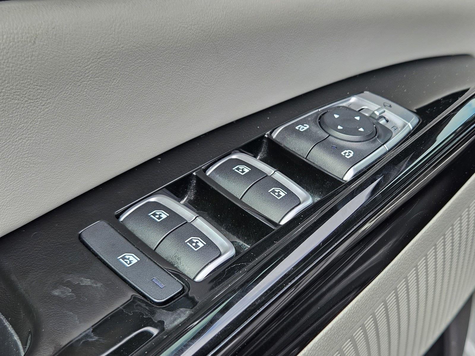 2022 Kia Carnival SX