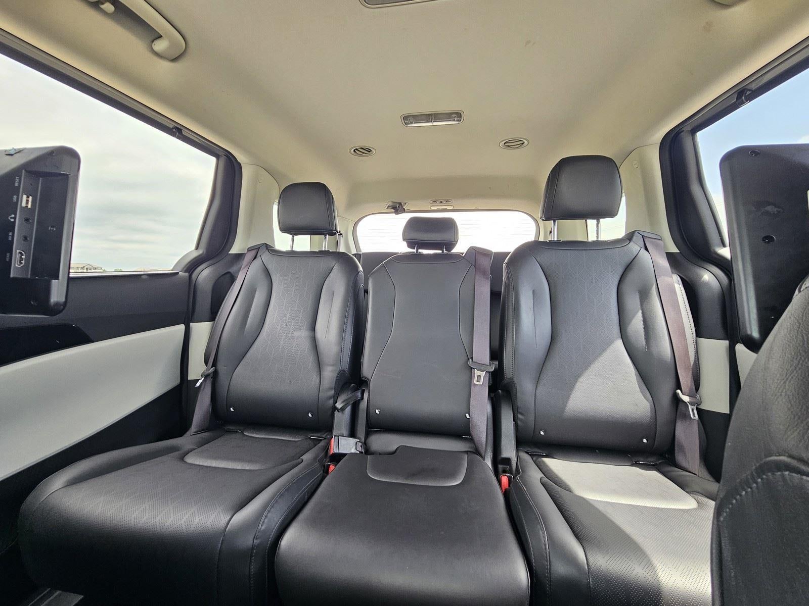 2022 Kia Carnival SX
