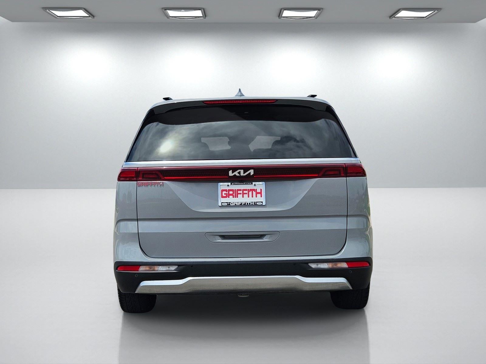 2022 Kia Carnival SX