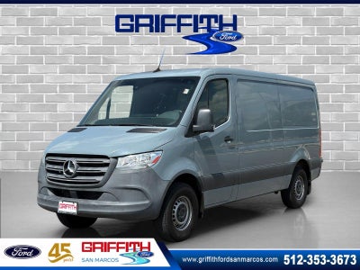 2020 Mercedes-Benz Sprinter Crew Van 2500 Standard Roof V6 144" RWD