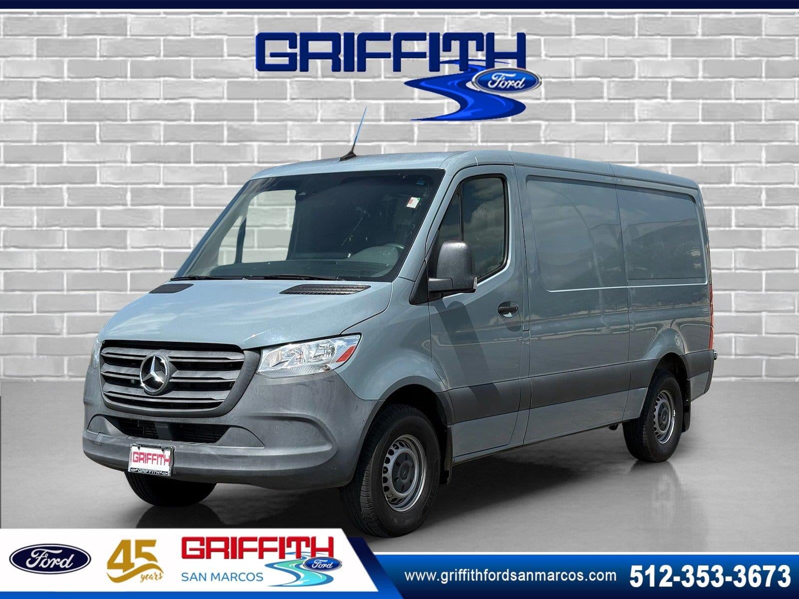 2020 Mercedes-Benz Sprinter Crew Van 2500 Standard Roof V6 144" RWD