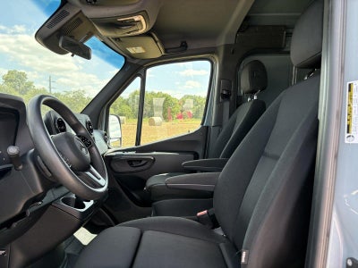 2020 Mercedes-Benz Sprinter Crew Van 2500 Standard Roof V6 144" RWD