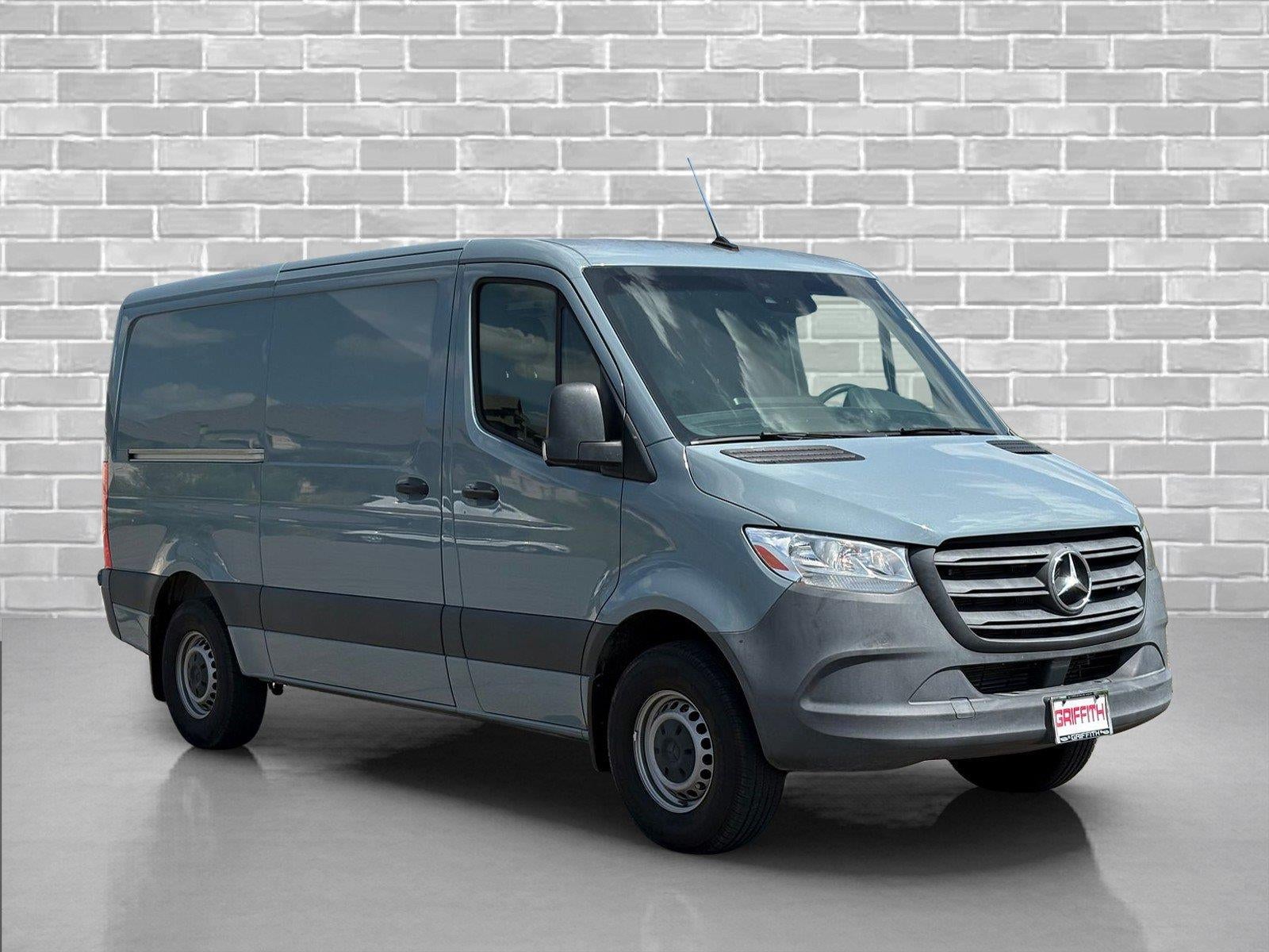 2020 Mercedes-Benz Sprinter Crew Van 2500 Standard Roof V6 144" RWD
