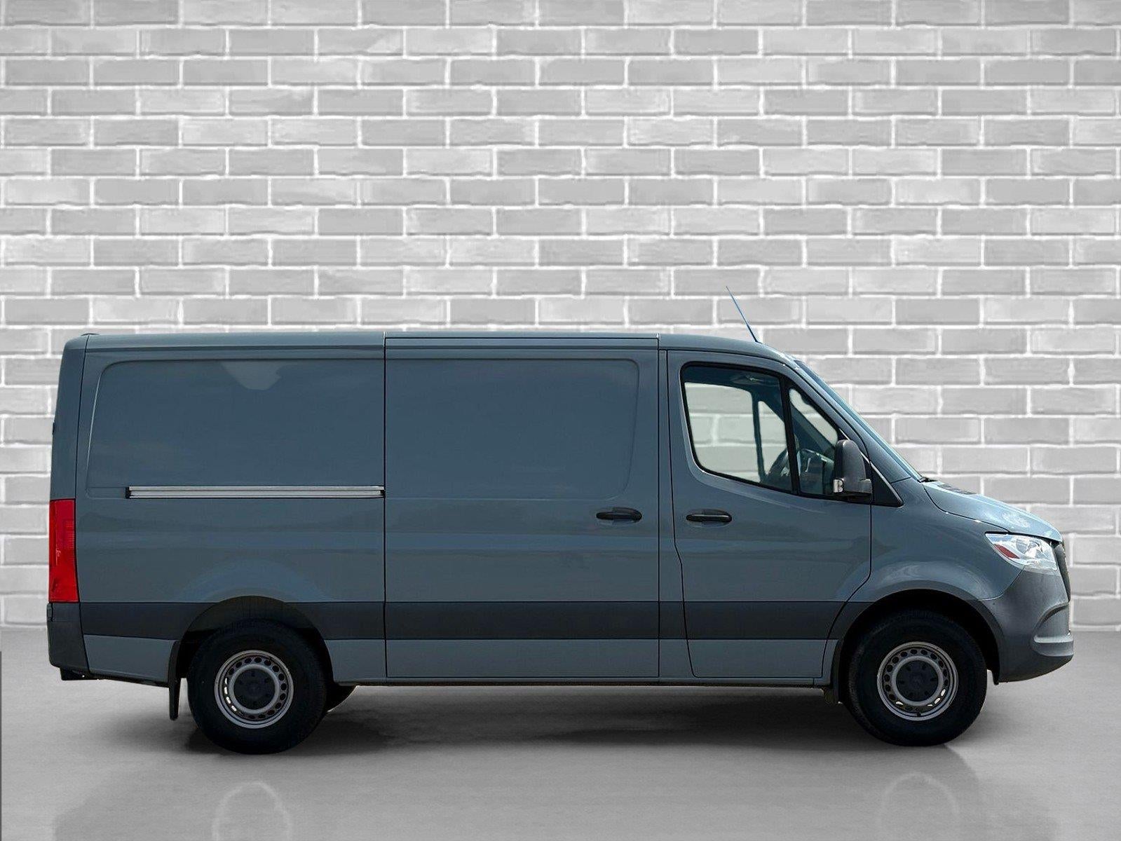 2020 Mercedes-Benz Sprinter Crew Van 2500 Standard Roof V6 144" RWD
