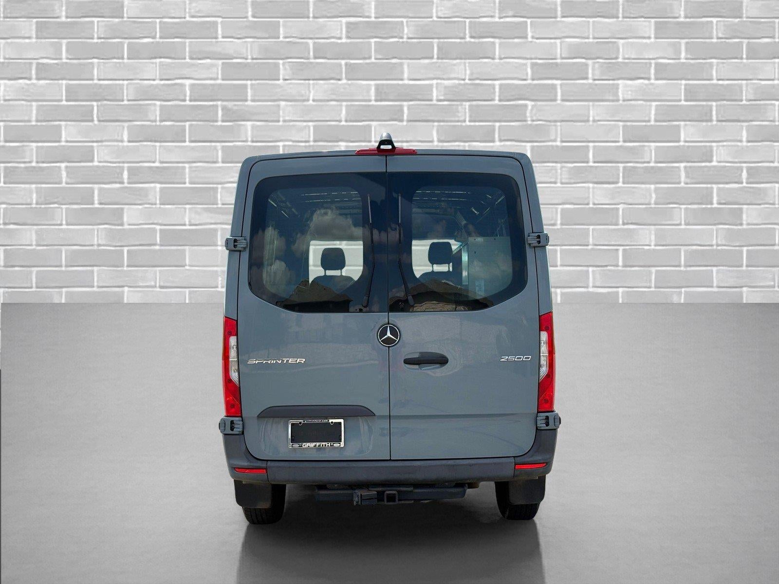 2020 Mercedes-Benz Sprinter Crew Van 2500 Standard Roof V6 144" RWD