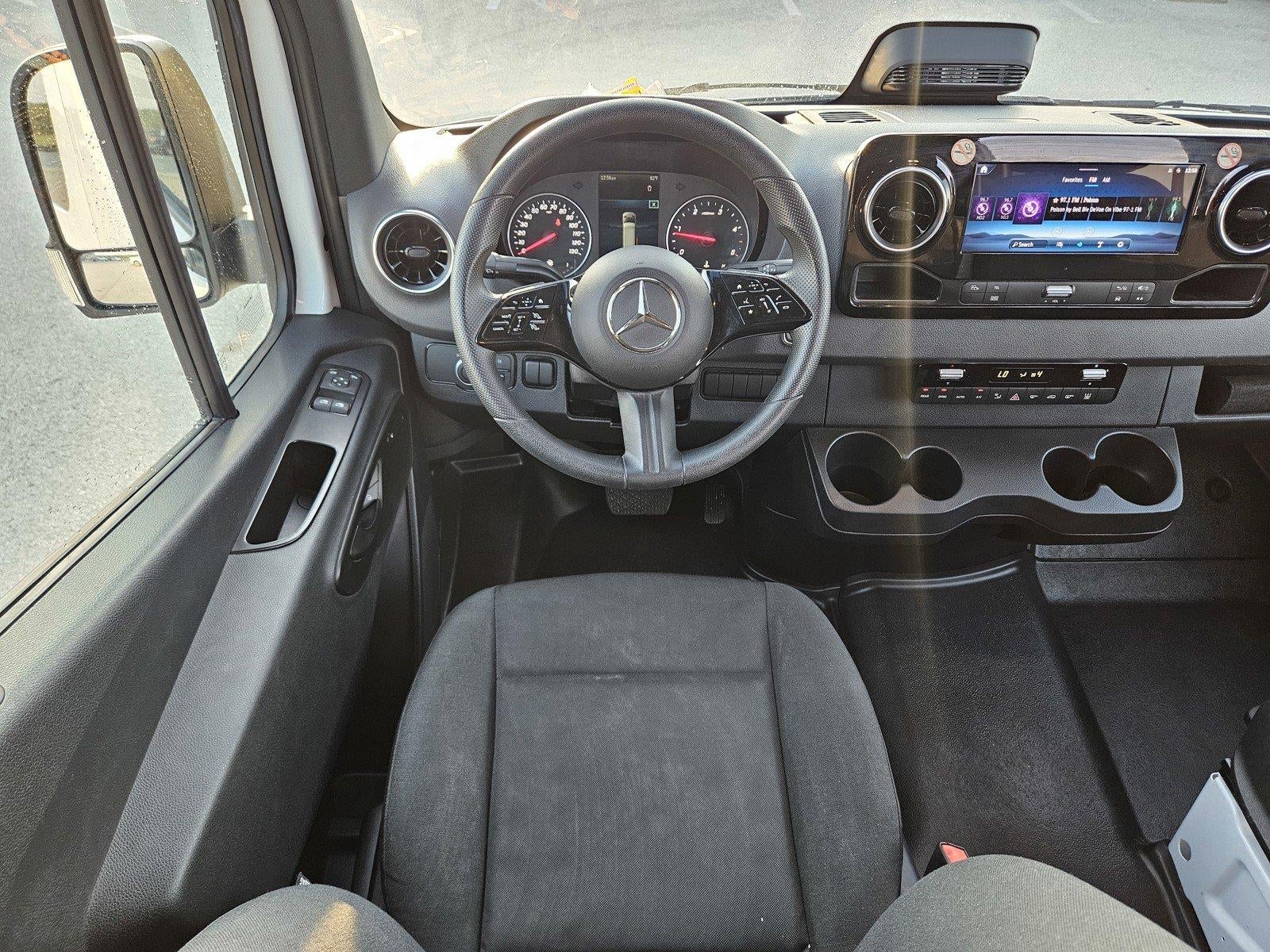 2025 Mercedes-Benz Sprinter Passenger Van 2500 Standard Roof I4 Diesel 144" RWD
