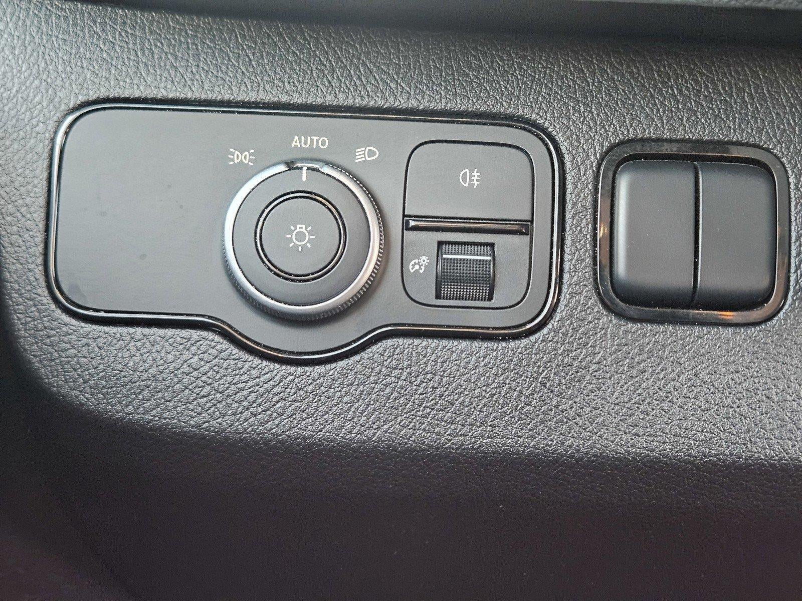 2025 Mercedes-Benz Sprinter Passenger Van 2500 Standard Roof I4 Diesel 144" RWD