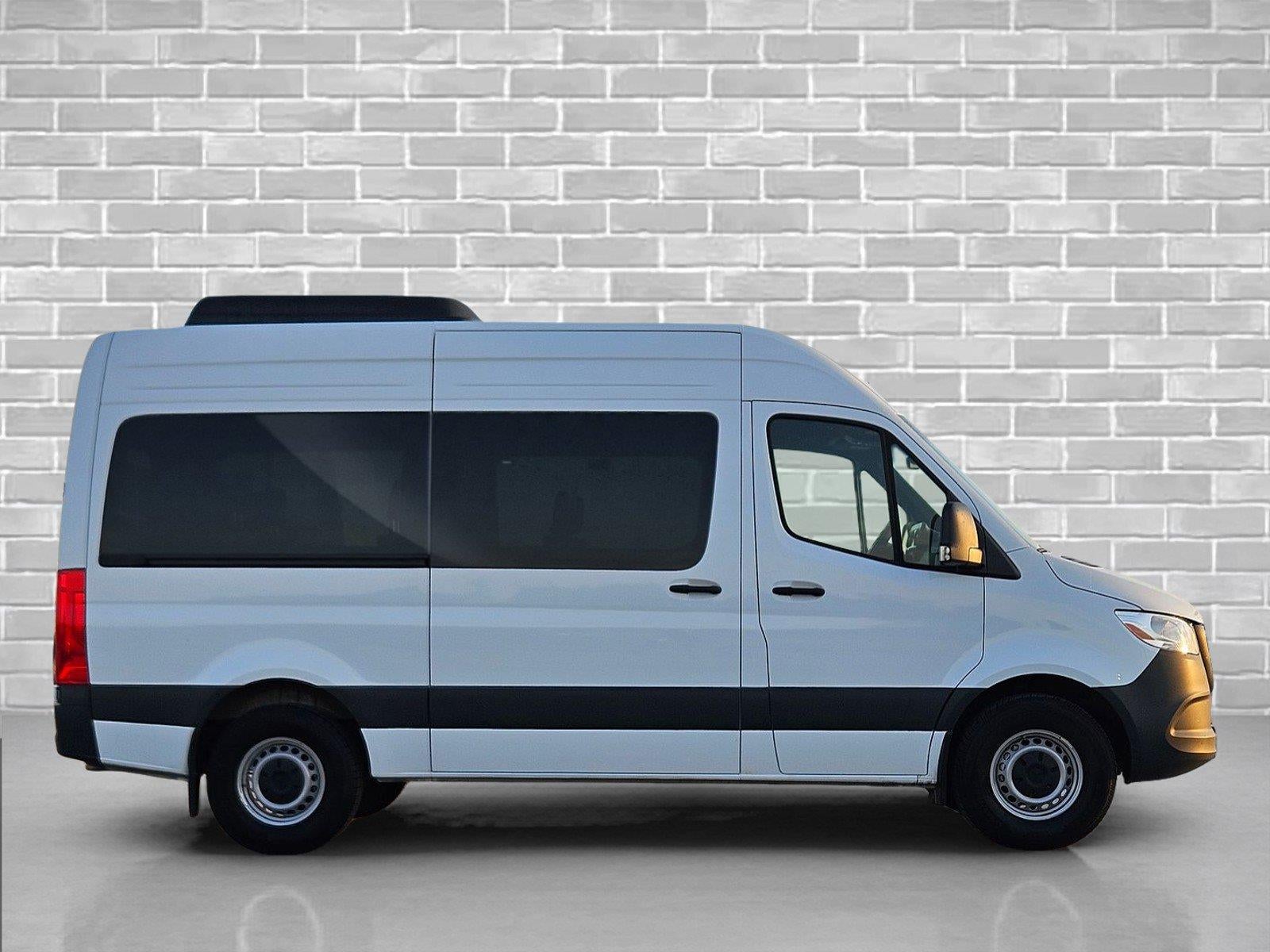 2025 Mercedes-Benz Sprinter Passenger Van 2500 Standard Roof I4 Diesel 144" RWD