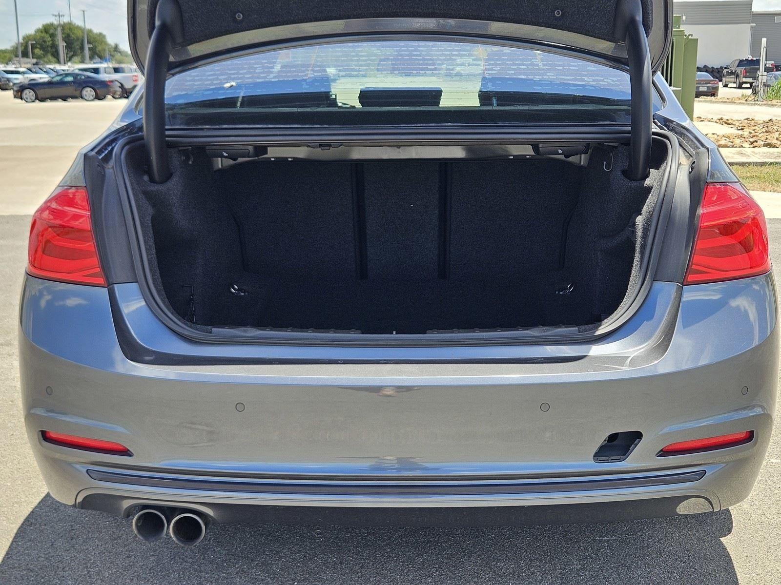 2018 BMW 3 Series 330i
